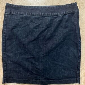 Tommy Hilfiger 2013 Women’s Denim Skirt Size 16